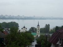 Воронежское водохранилище и церковь