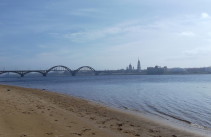 Рыбинск. Волга, мост, собор Преображения Господня