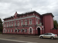 Старинное здание (Крестьянская площадь, 11)