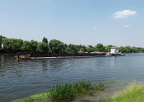Москва-река и корабль